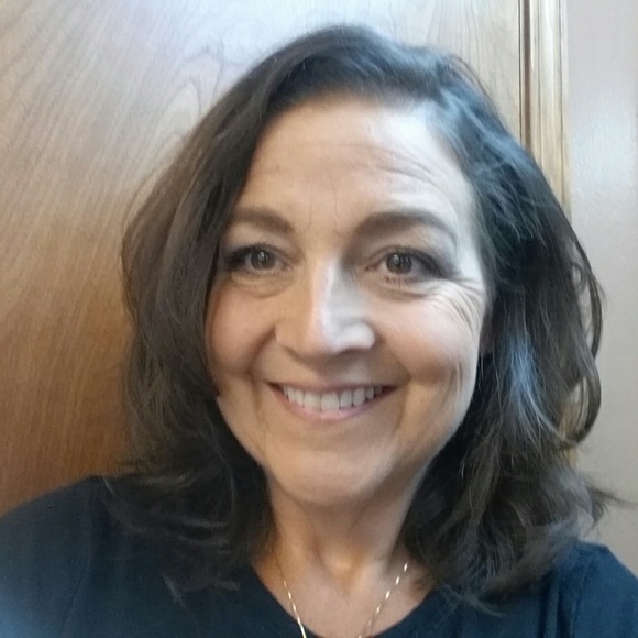 Meet your Posher, Tracey - Picture 1 of 1